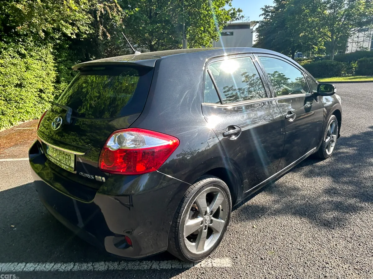 Toyota Auris Hatchback, Petrol Hybrid, 2012, Black