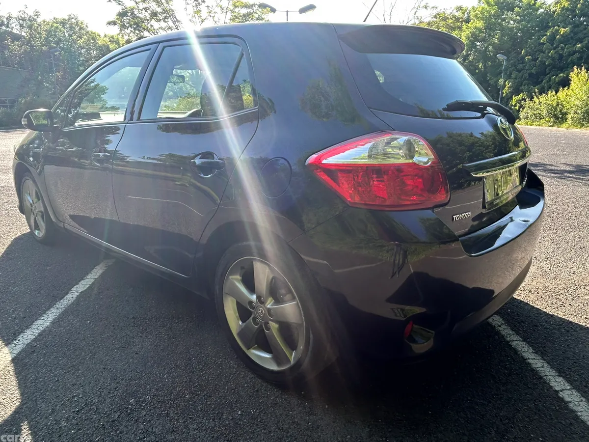 Toyota Auris Hatchback, Petrol Hybrid, 2012, Black