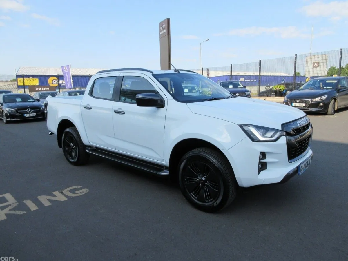 Isuzu D-Max MPV, Diesel, 2026, White