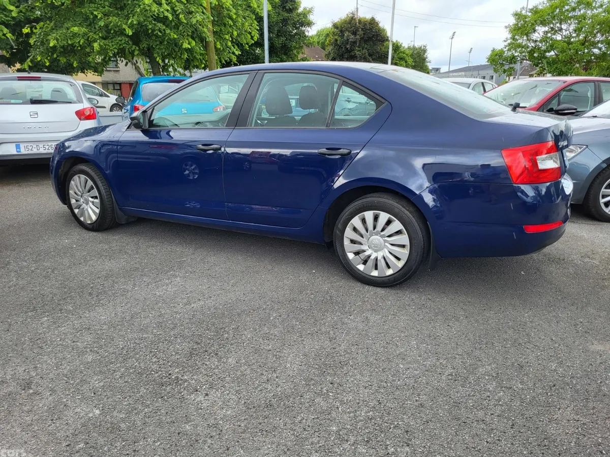 Skoda Octavia Hatchback, Diesel, 2014, Blue