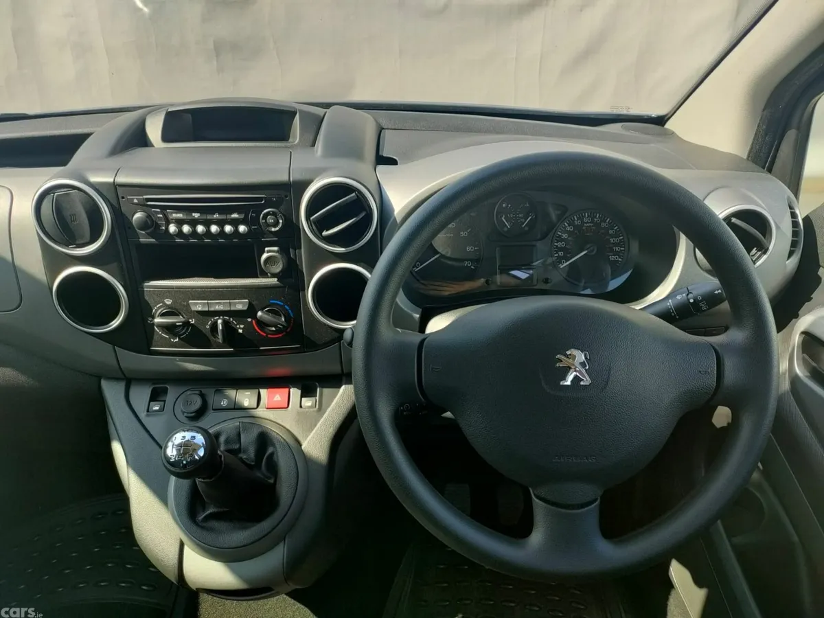 Peugeot Partner Tepee MPV, Diesel, 2017, Blue