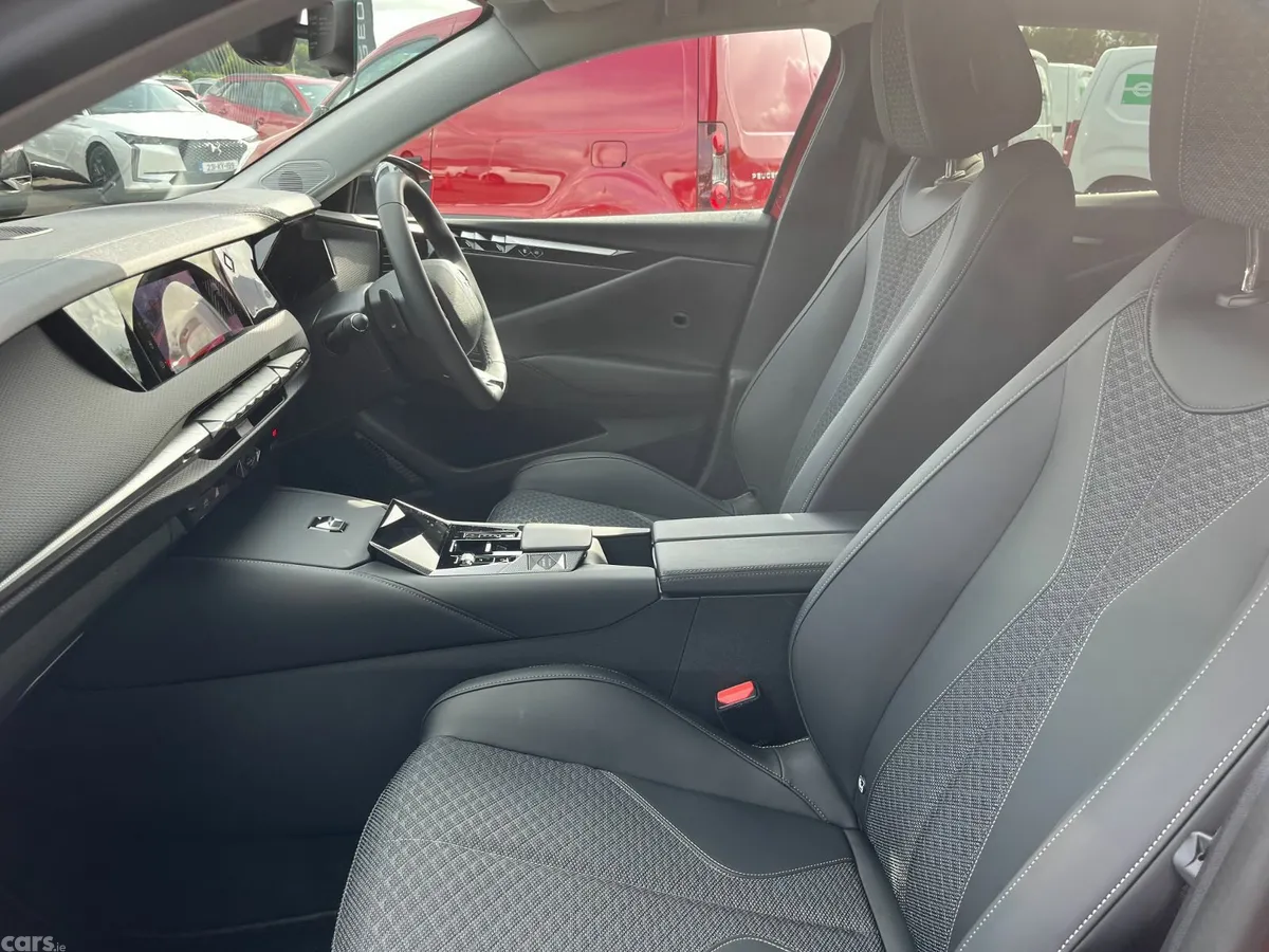 DS Automobiles DS 4 Hatchback, Petrol Plug-in Hybrid, 2023, Red