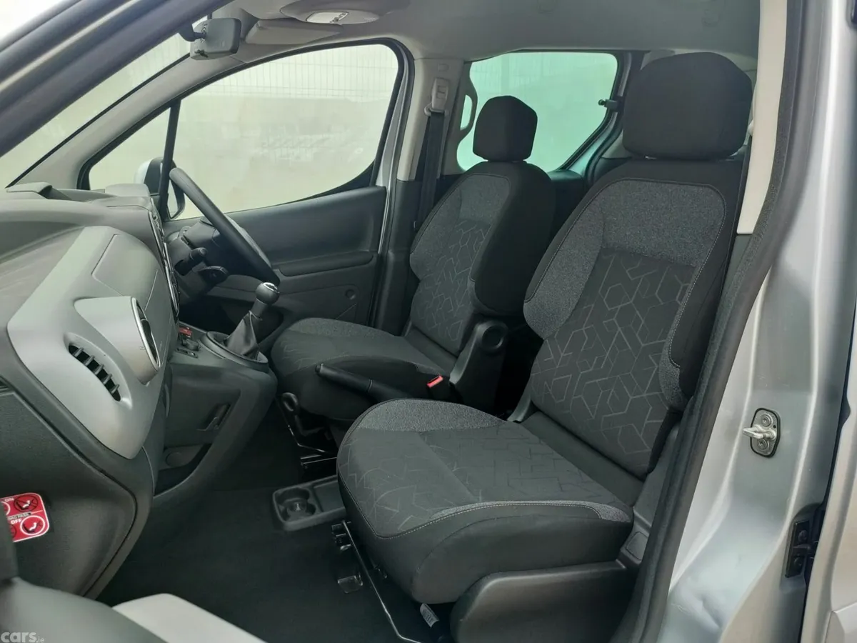 Peugeot Partner MPV, Diesel, 2018, Silver