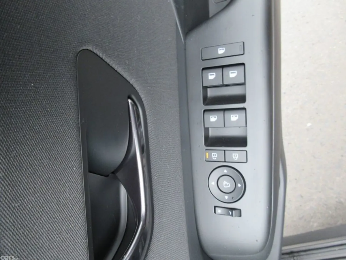 Hyundai KONA Hatchback, Petrol, 2025, Black