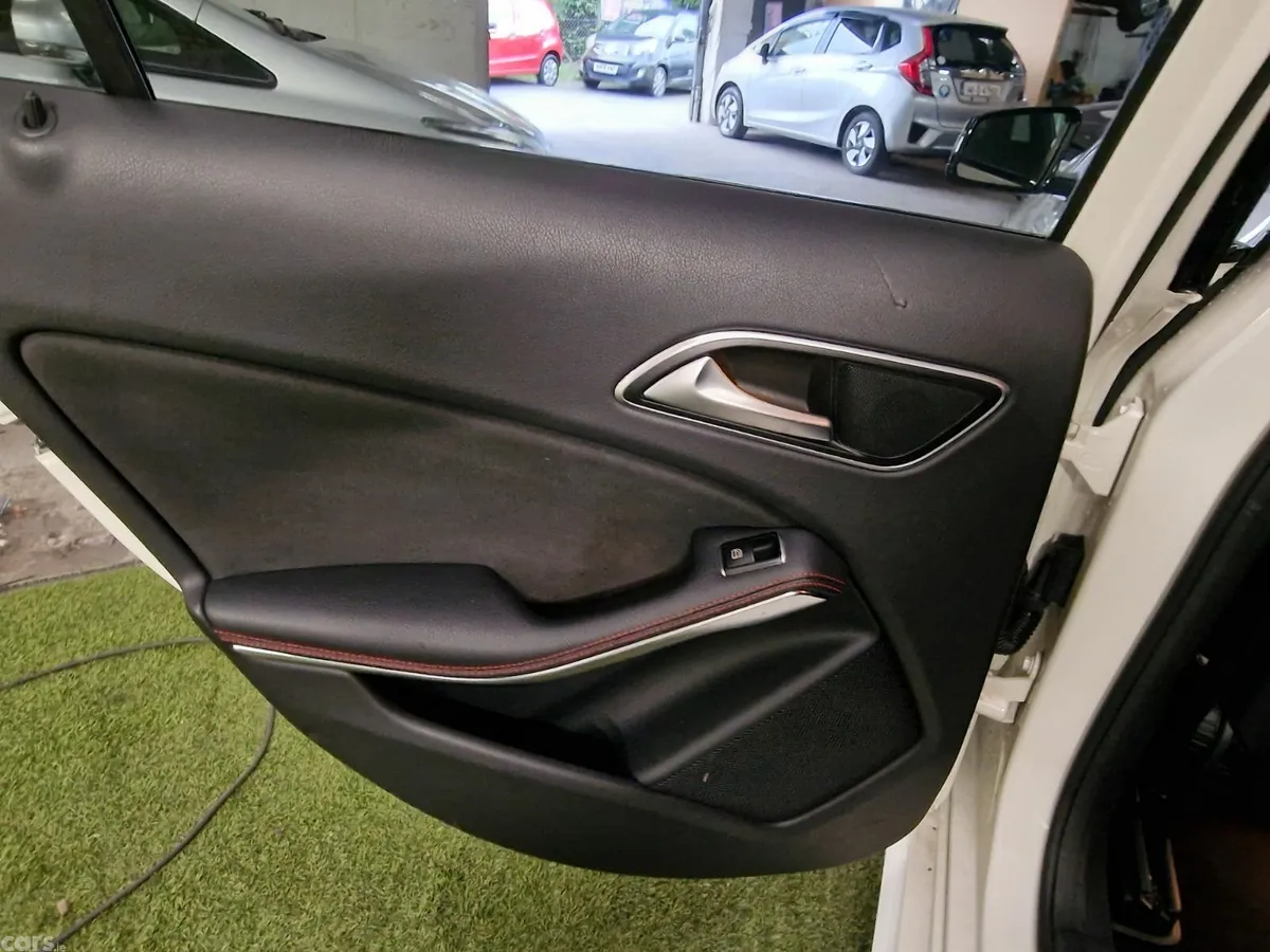 Mercedes-Benz A-Class Hatchback, Petrol, 2016, White
