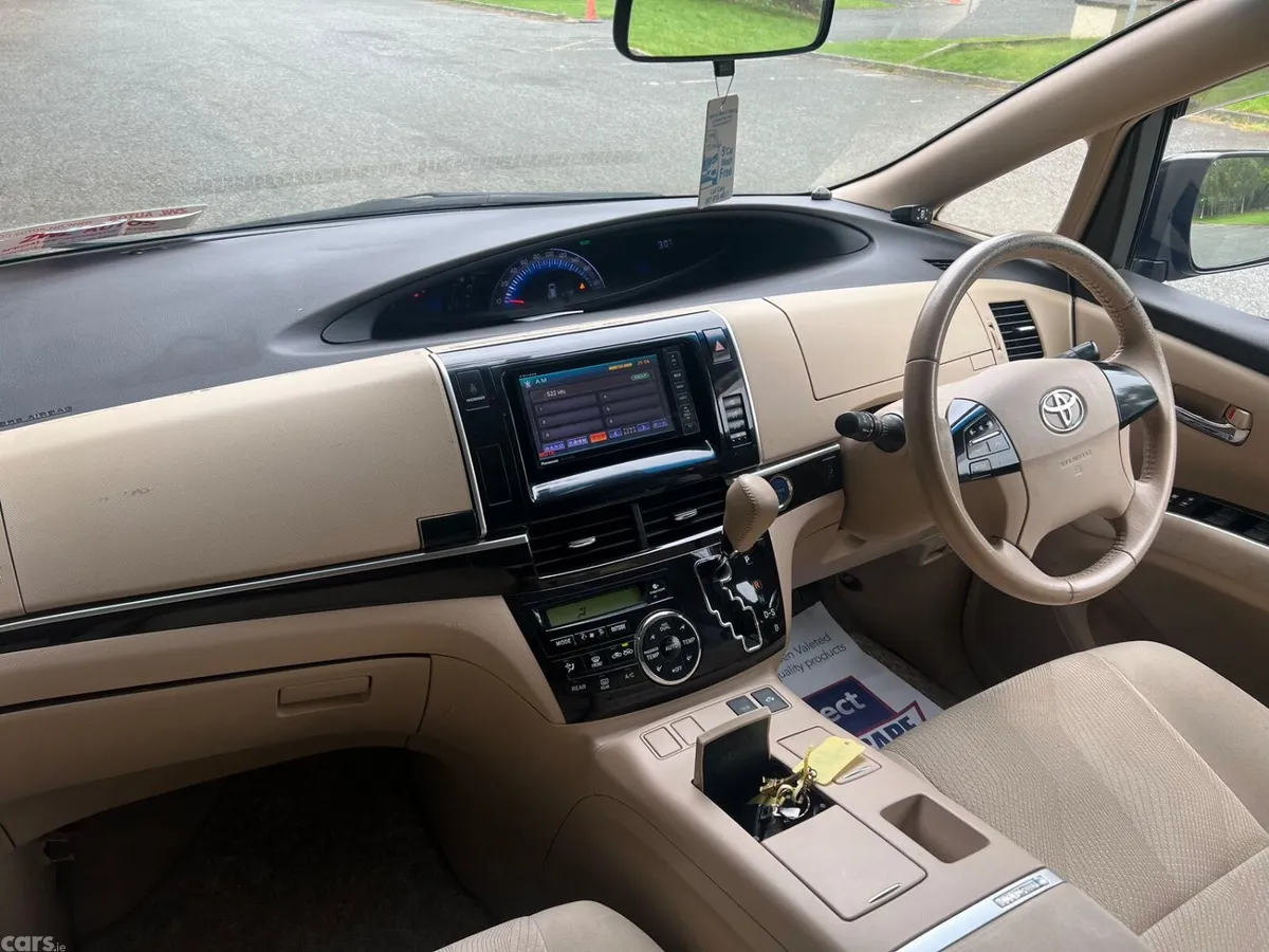 Toyota Estima MPV, Hybrid, 2012, Black