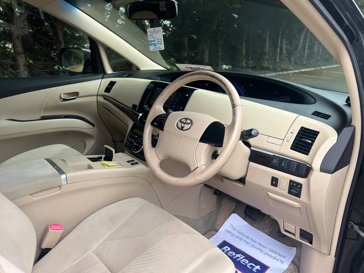 Toyota Estima MPV, Hybrid, 2012, Black