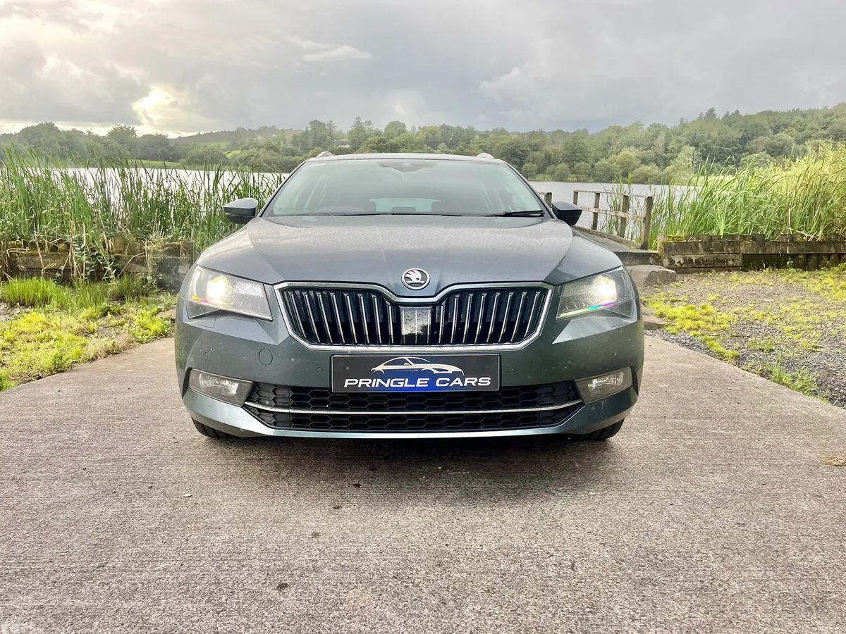 Skoda Superb Estate, Diesel, 2019, Grey