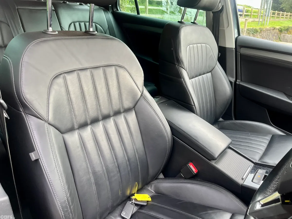 Skoda Superb Estate, Diesel, 2019, Grey