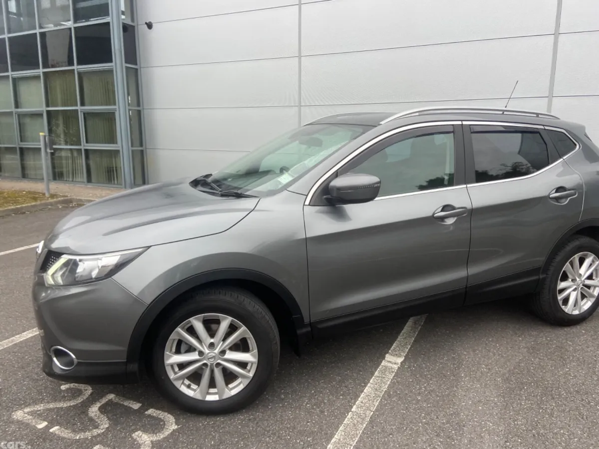 Nissan Qashqai SUV, Petrol, 2017, Grey