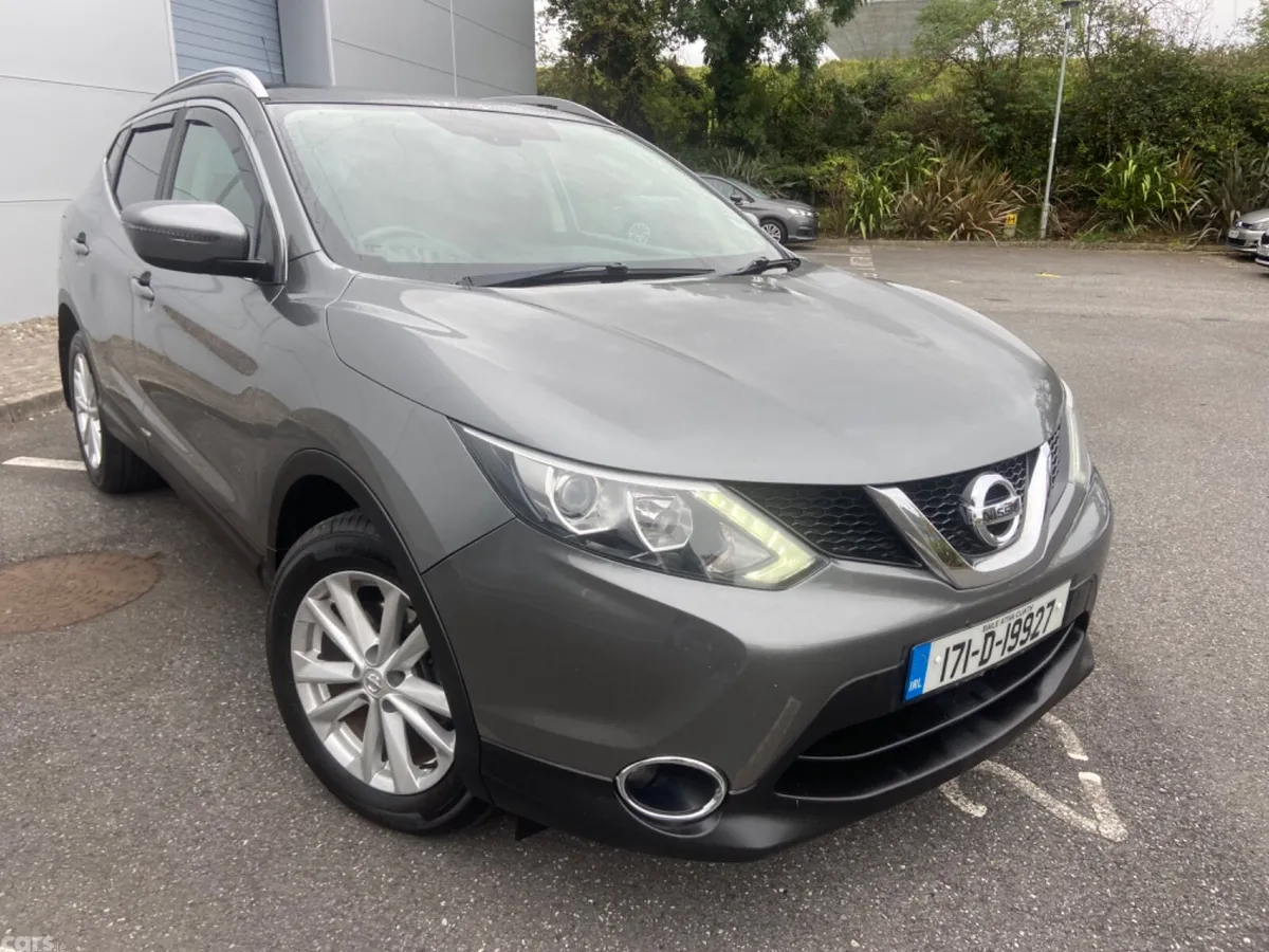 Nissan Qashqai SUV, Petrol, 2017, Grey