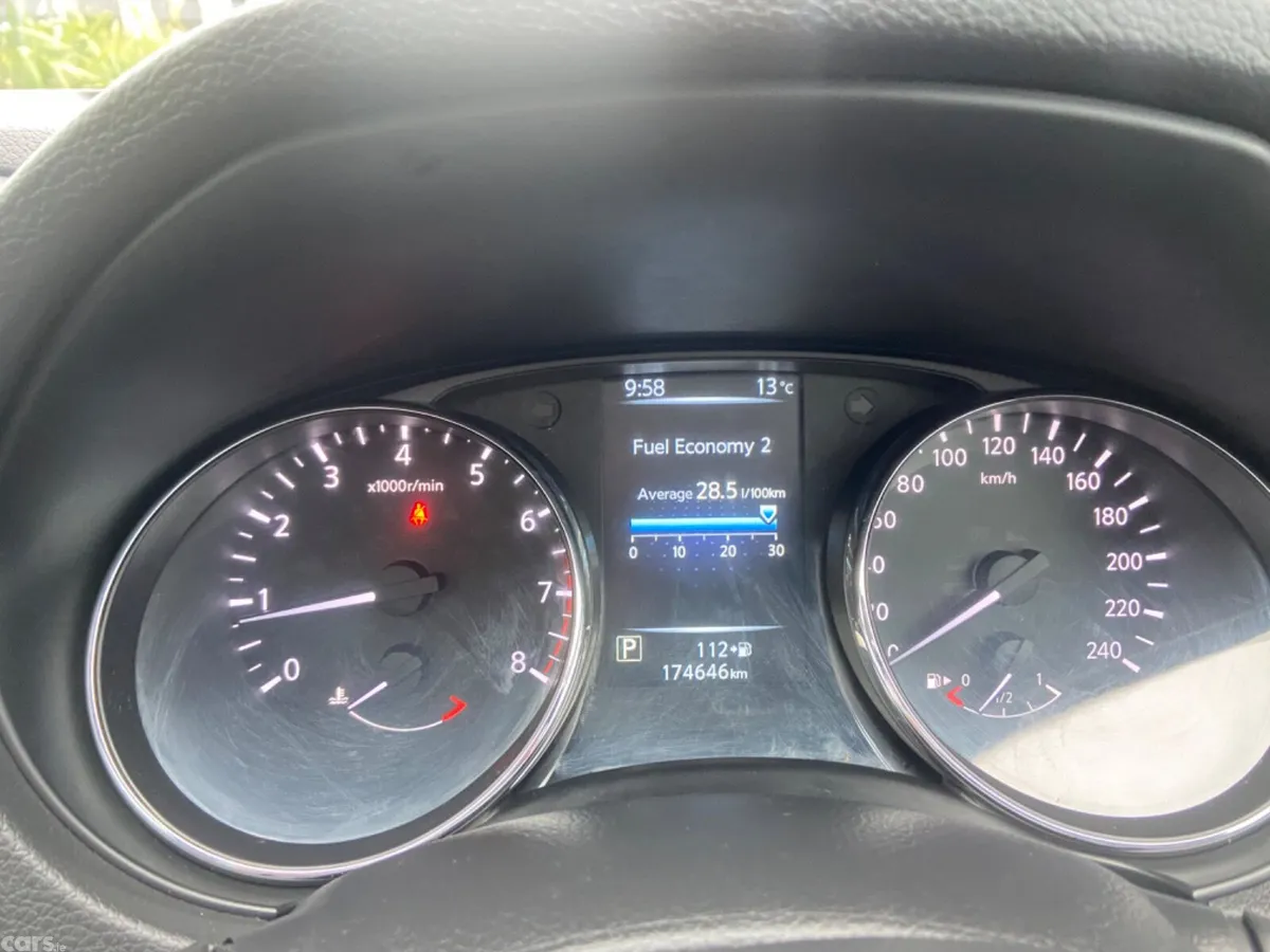 Nissan Qashqai SUV, Petrol, 2017, Grey
