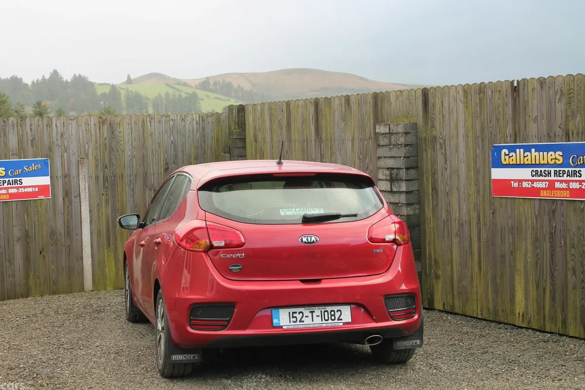 Kia Ceed Hatchback, Diesel, 2015, Red