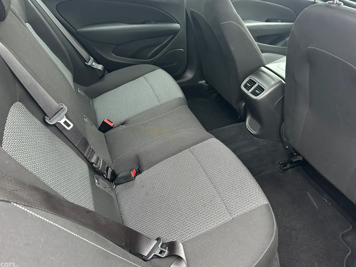 Opel Insignia Hatchback, Diesel, 2017, Grey