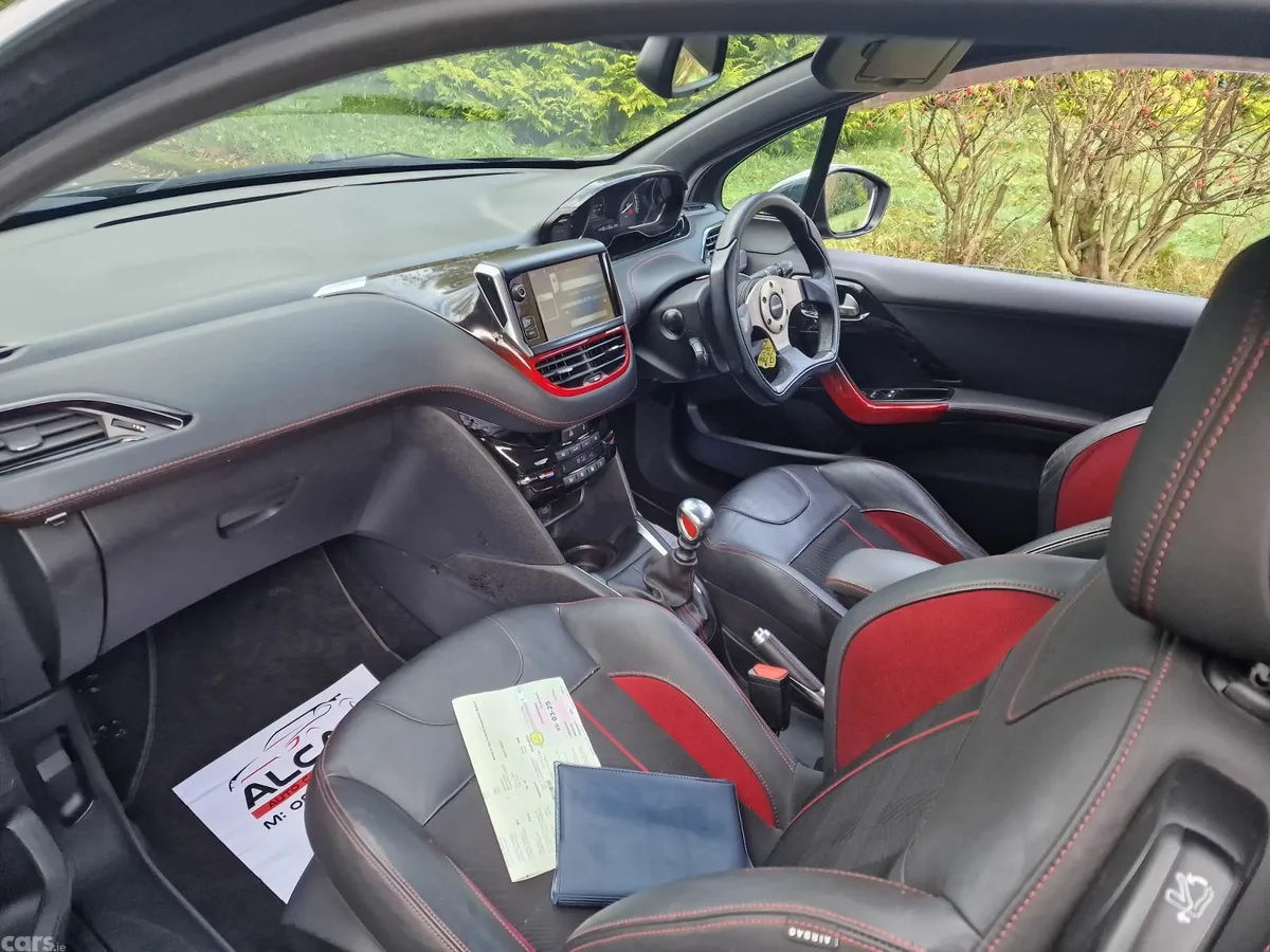 Peugeot 208 Hatchback, Petrol, 2013, Grey