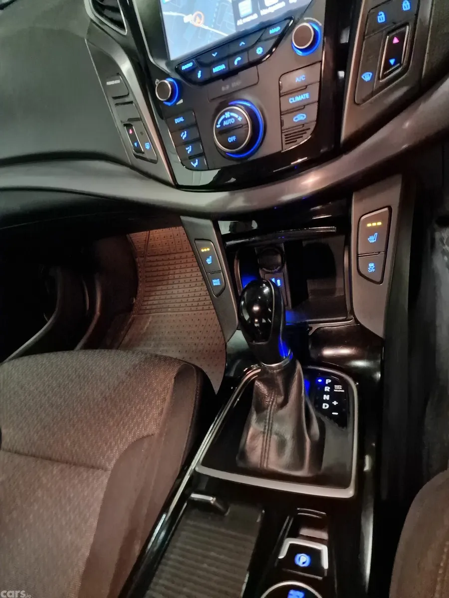 Hyundai i40 Saloon, Diesel, 2017, Blue