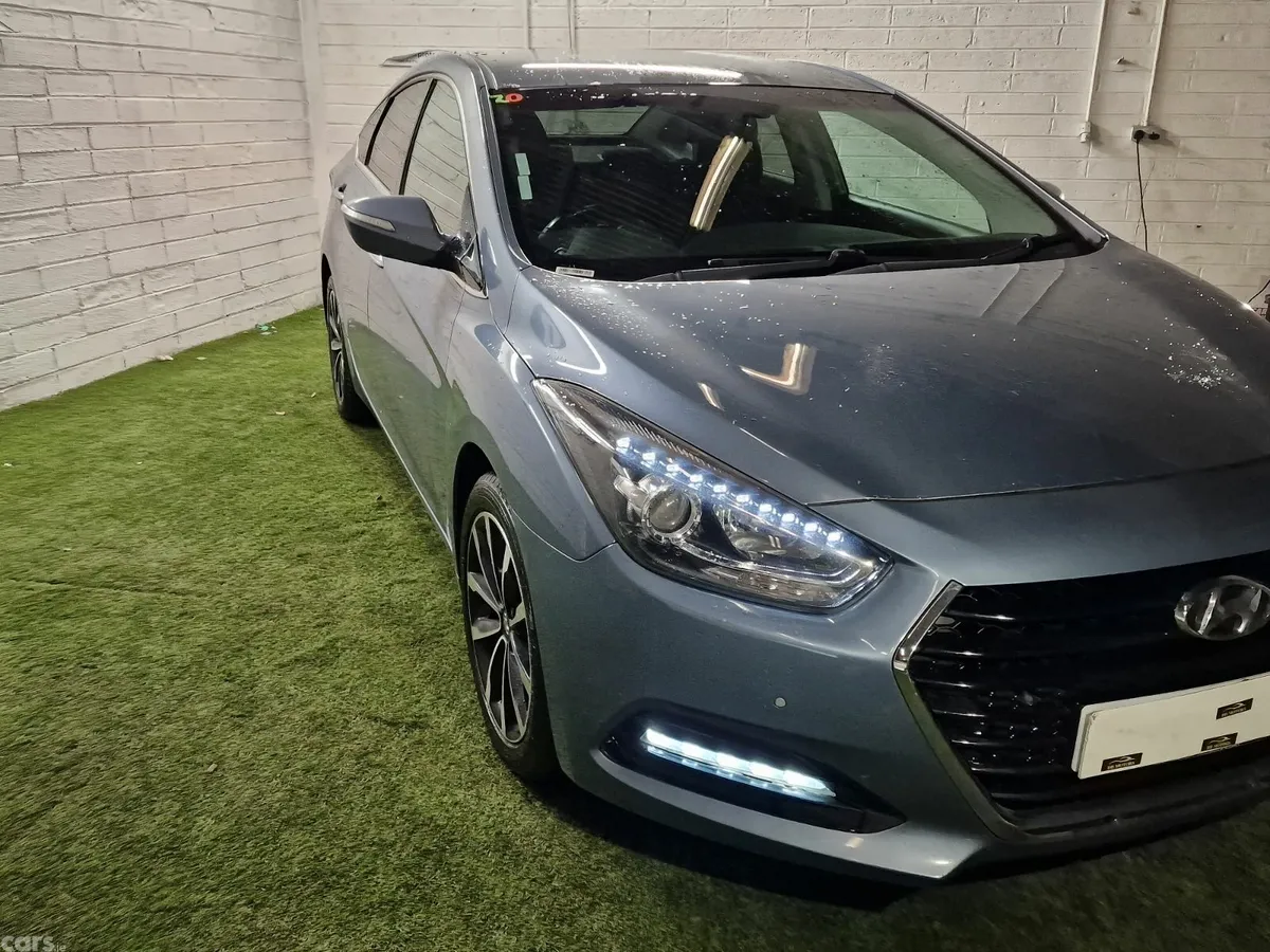 Hyundai i40 Saloon, Diesel, 2017, Blue