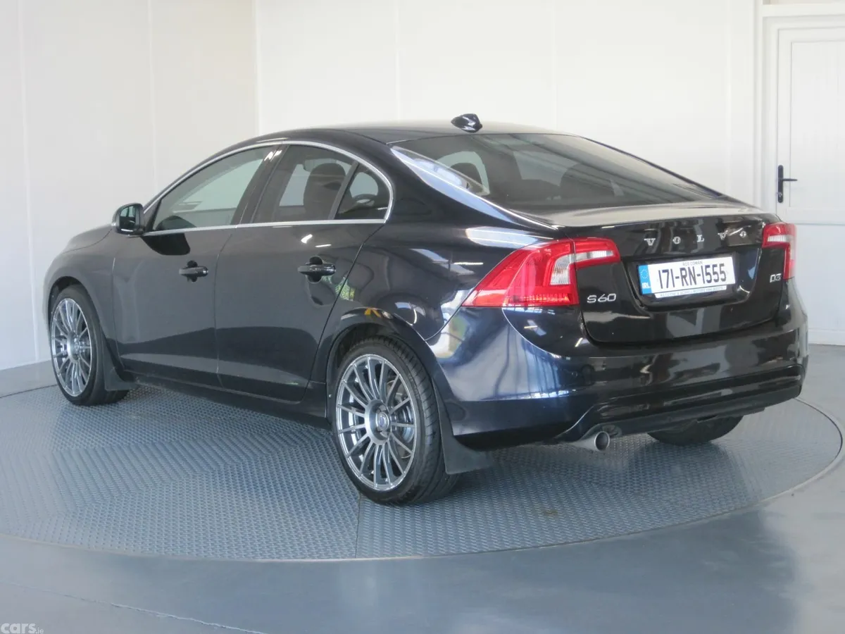 Volvo S60 Saloon, Diesel, 2017, Blue