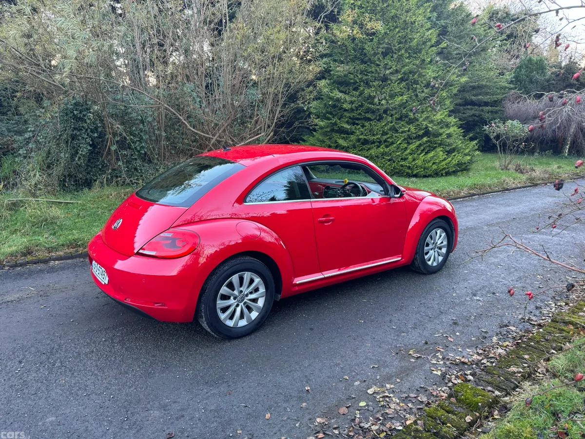 Volkswagen Beetle Hatchback, Petrol, 2015, Red