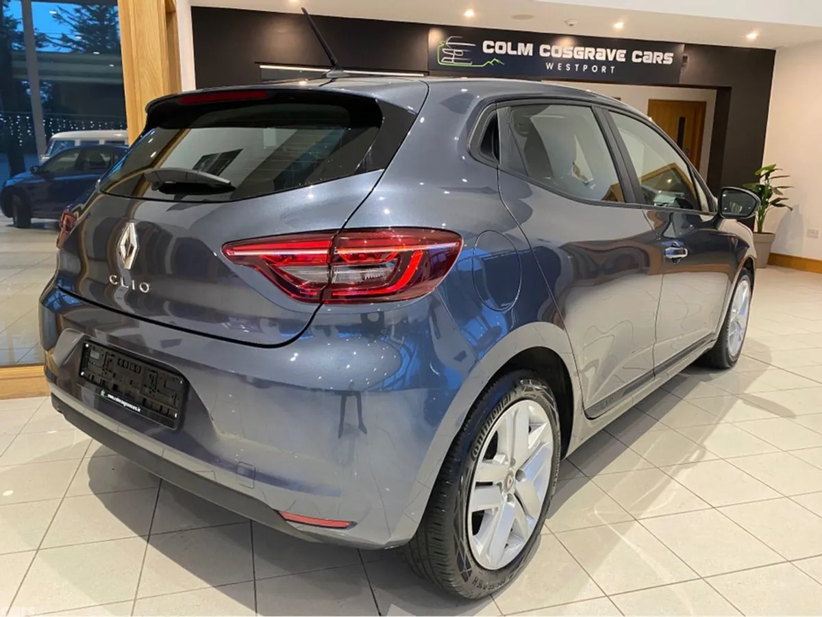 Renault Clio Hatchback, Petrol, 2022, Grey