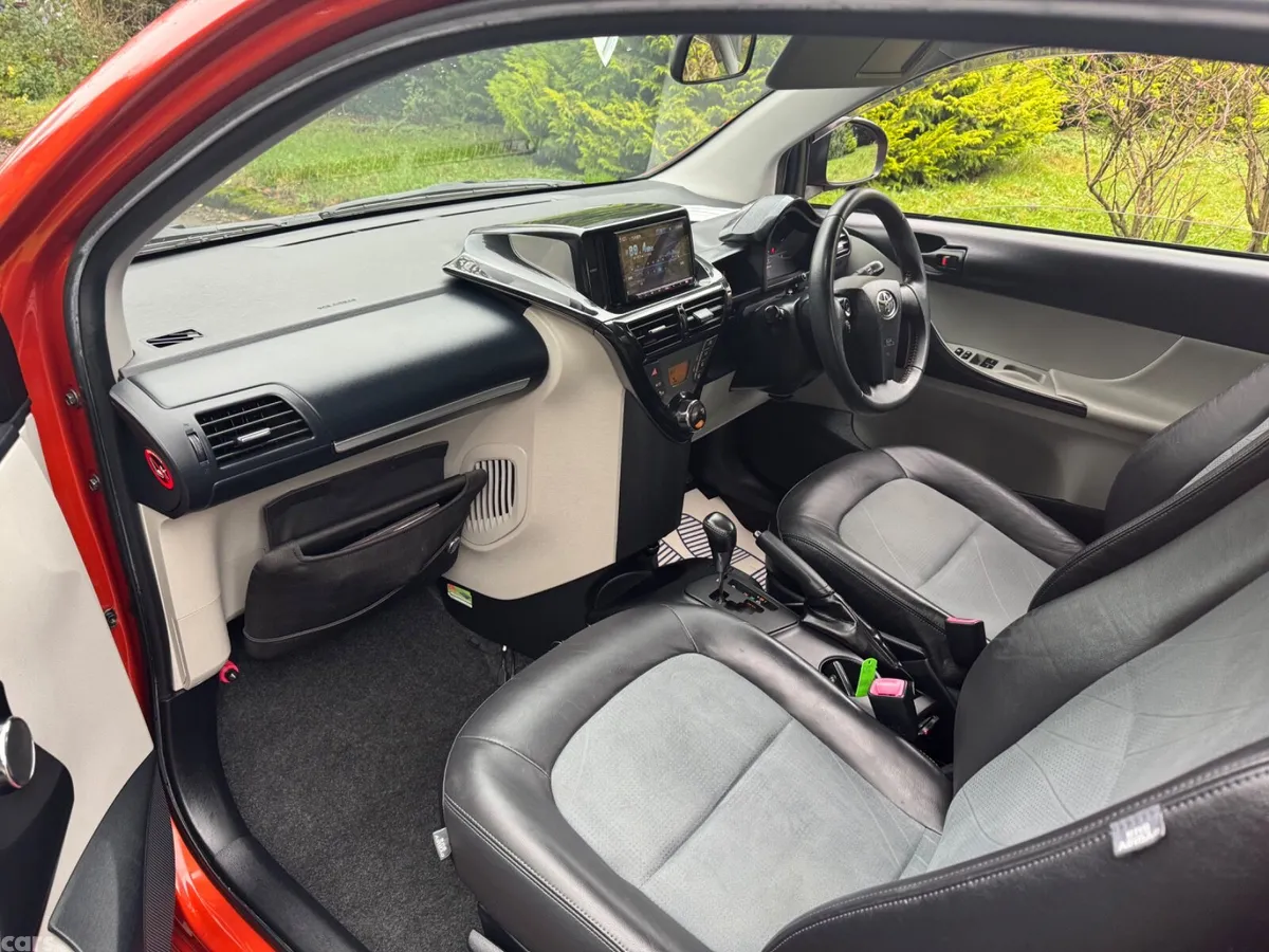 Toyota iQ Hatchback, Petrol, 2013, Orange