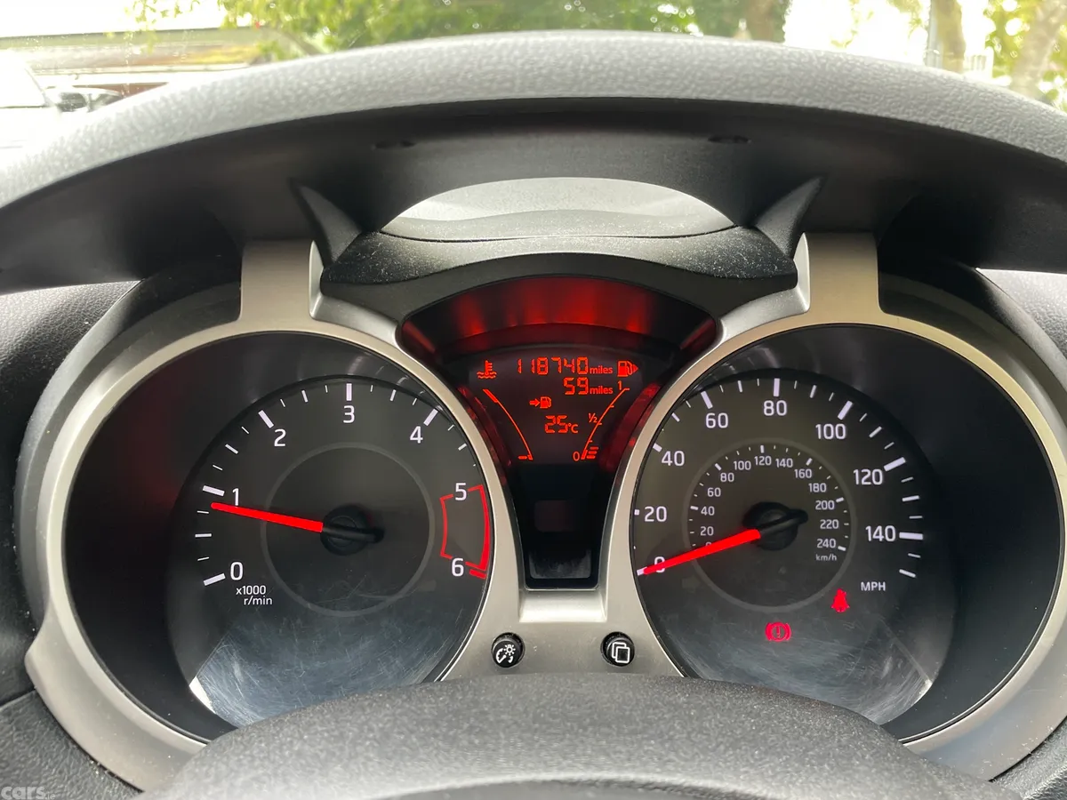 Nissan Juke SUV, Diesel, 2017, Black