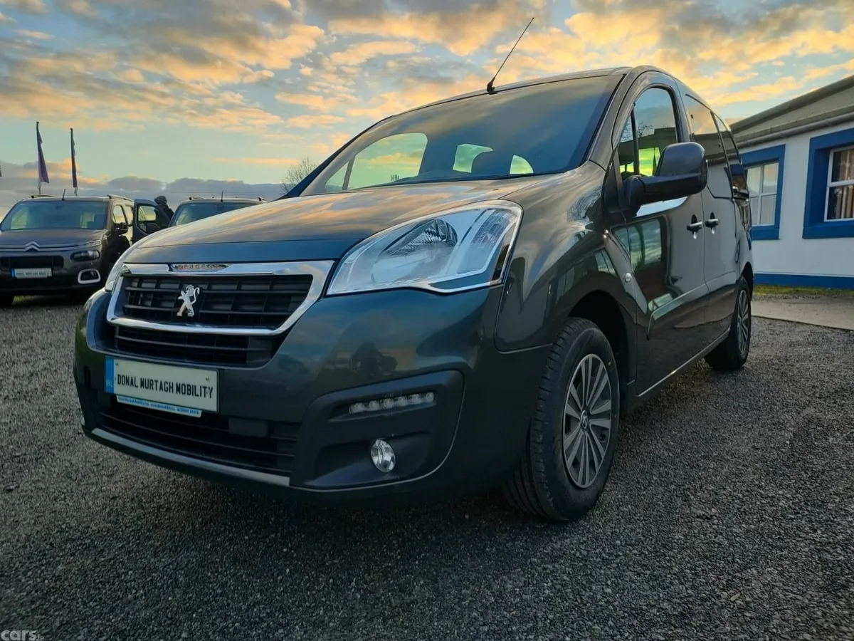 Peugeot Partner MPV, Diesel, 2017, Grey