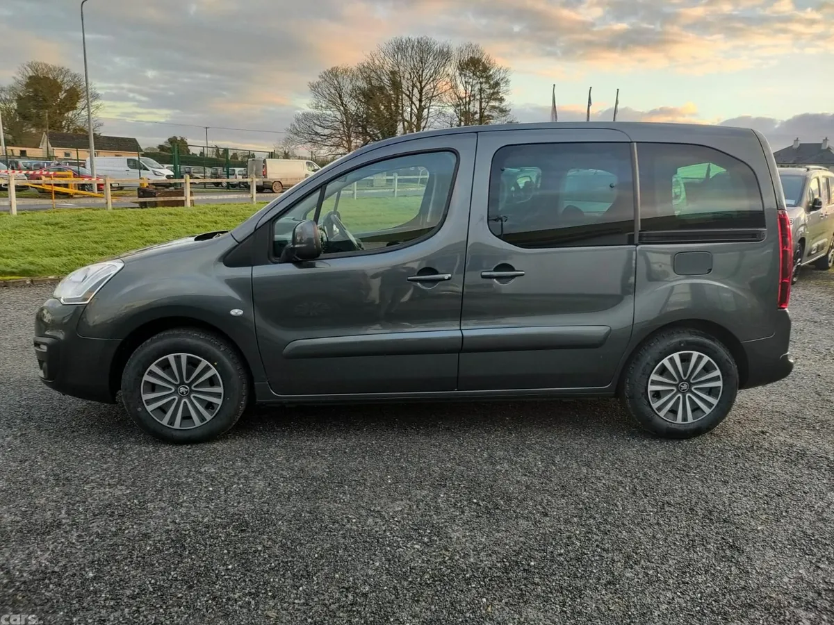 Peugeot Partner MPV, Diesel, 2017, Grey