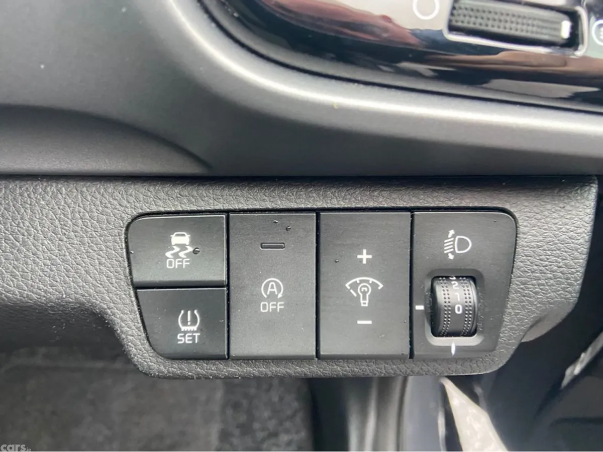 Kia Stonic Estate, Petrol, 2021, Grey