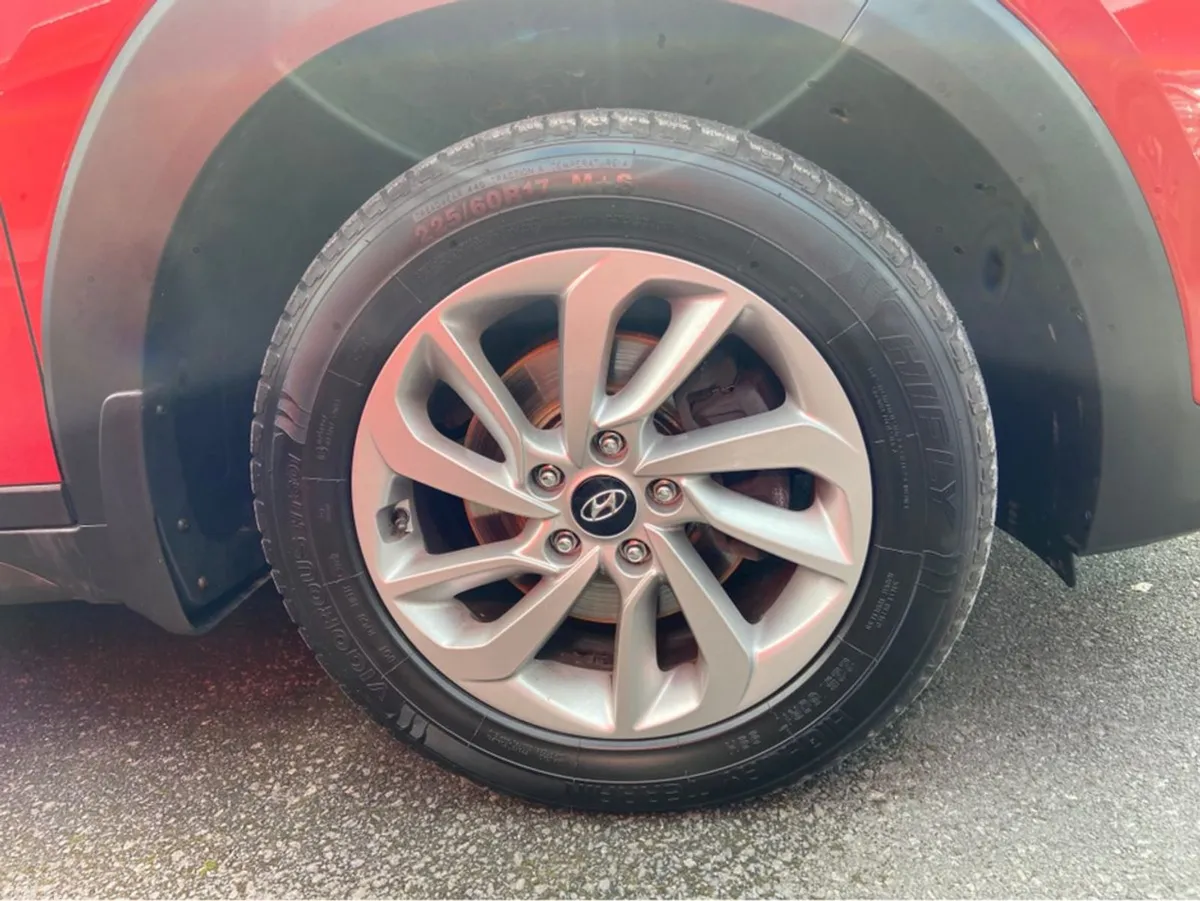 Hyundai Tucson Estate, Diesel, 2018, Red