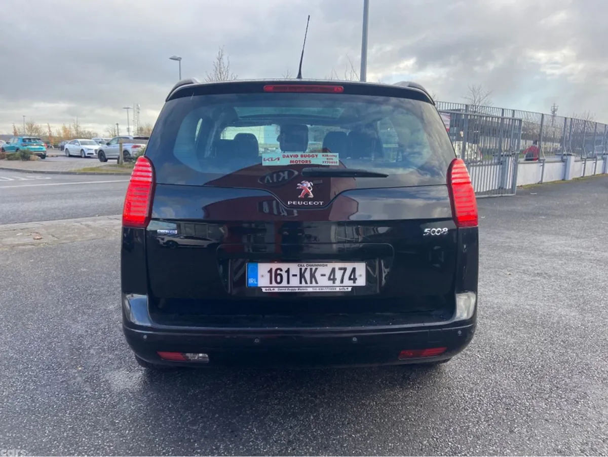 Peugeot 5008 MPV, Diesel, 2016, Black