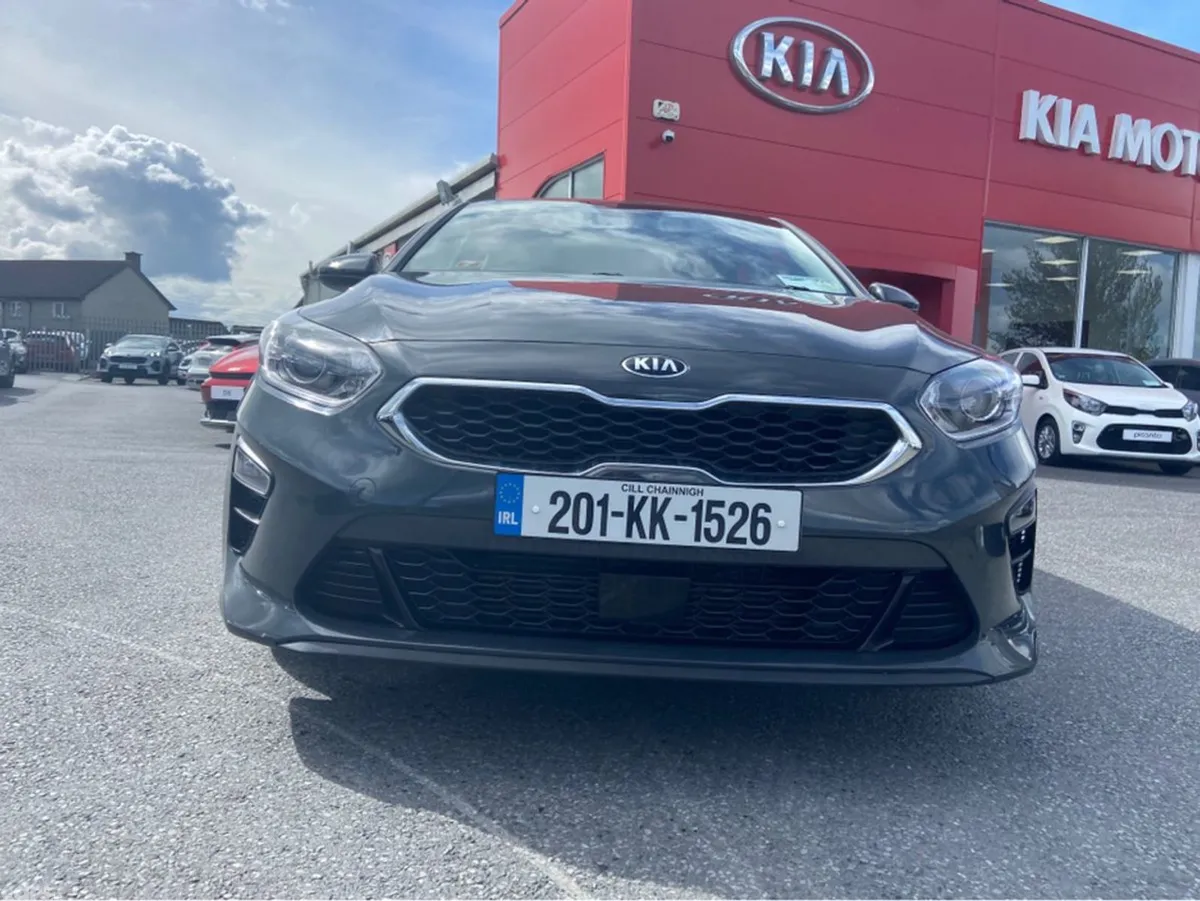 Kia Ceed Hatchback, Petrol, 2020, Grey