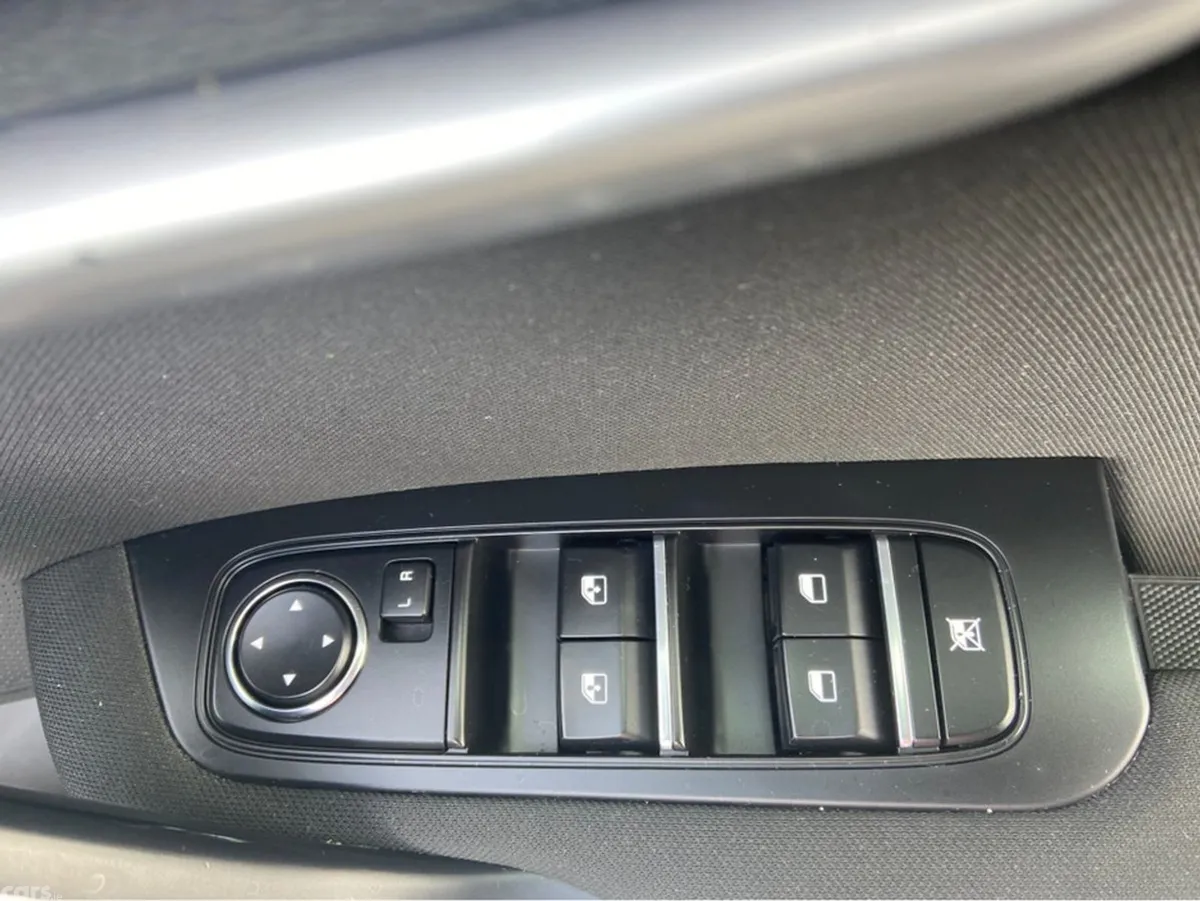 Kia Ceed Hatchback, Petrol, 2020, Grey