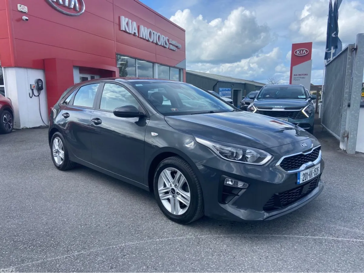 Kia Ceed Hatchback, Petrol, 2020, Grey