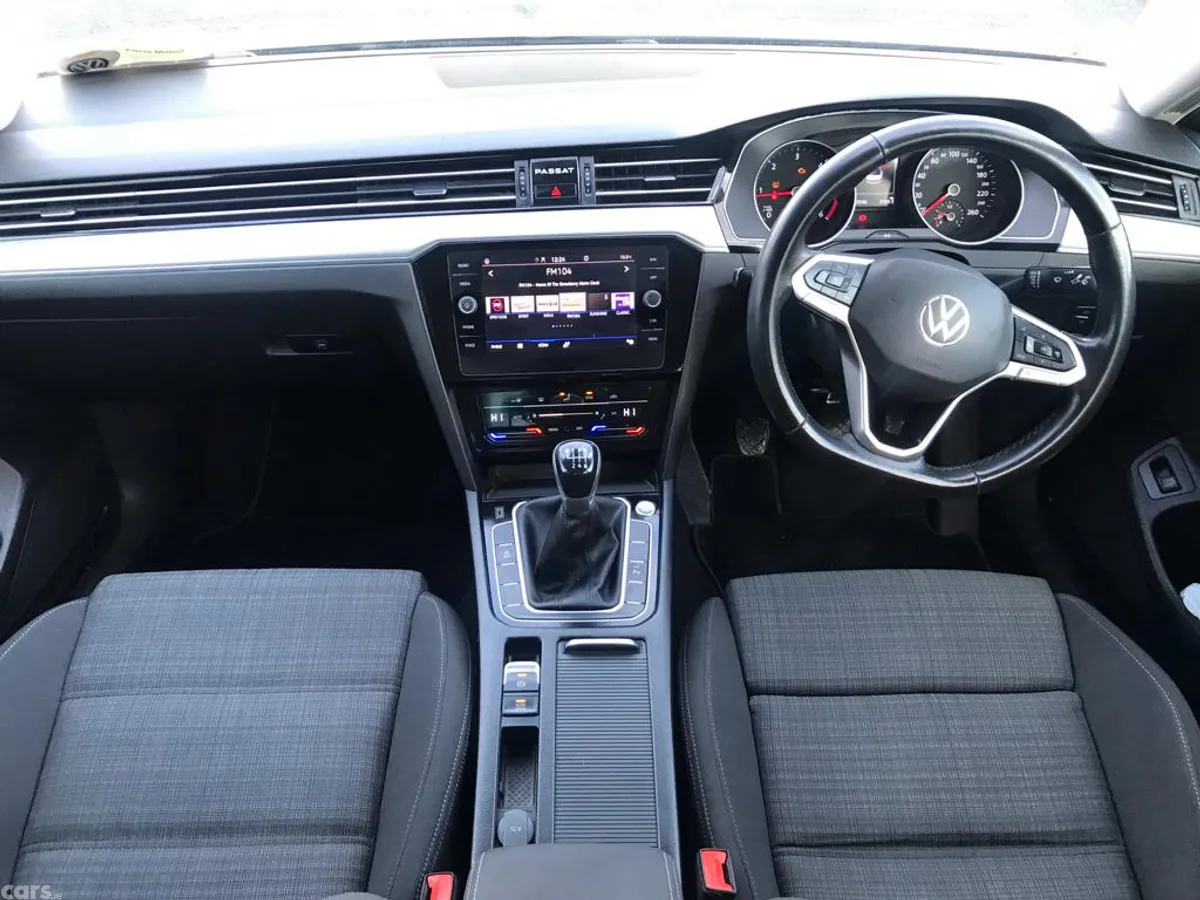 Volkswagen Passat Saloon, Diesel, 2021, Grey