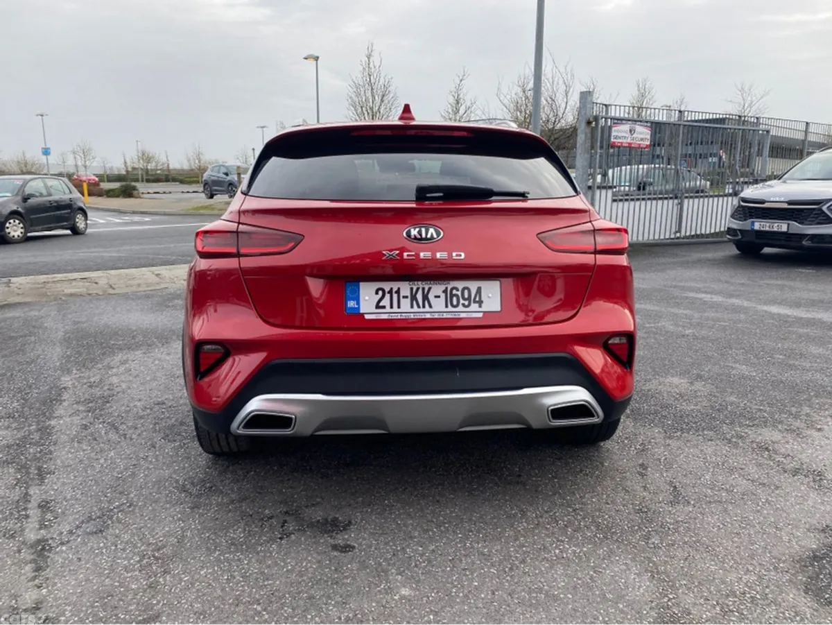 Kia XCeed Hatchback, Petrol Plug-in Hybrid, 2021, Red