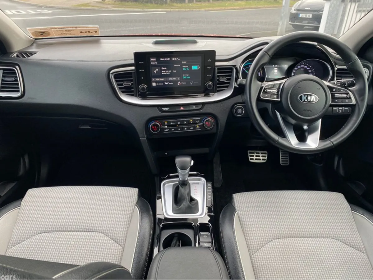 Kia XCeed Hatchback, Petrol Plug-in Hybrid, 2021, Red