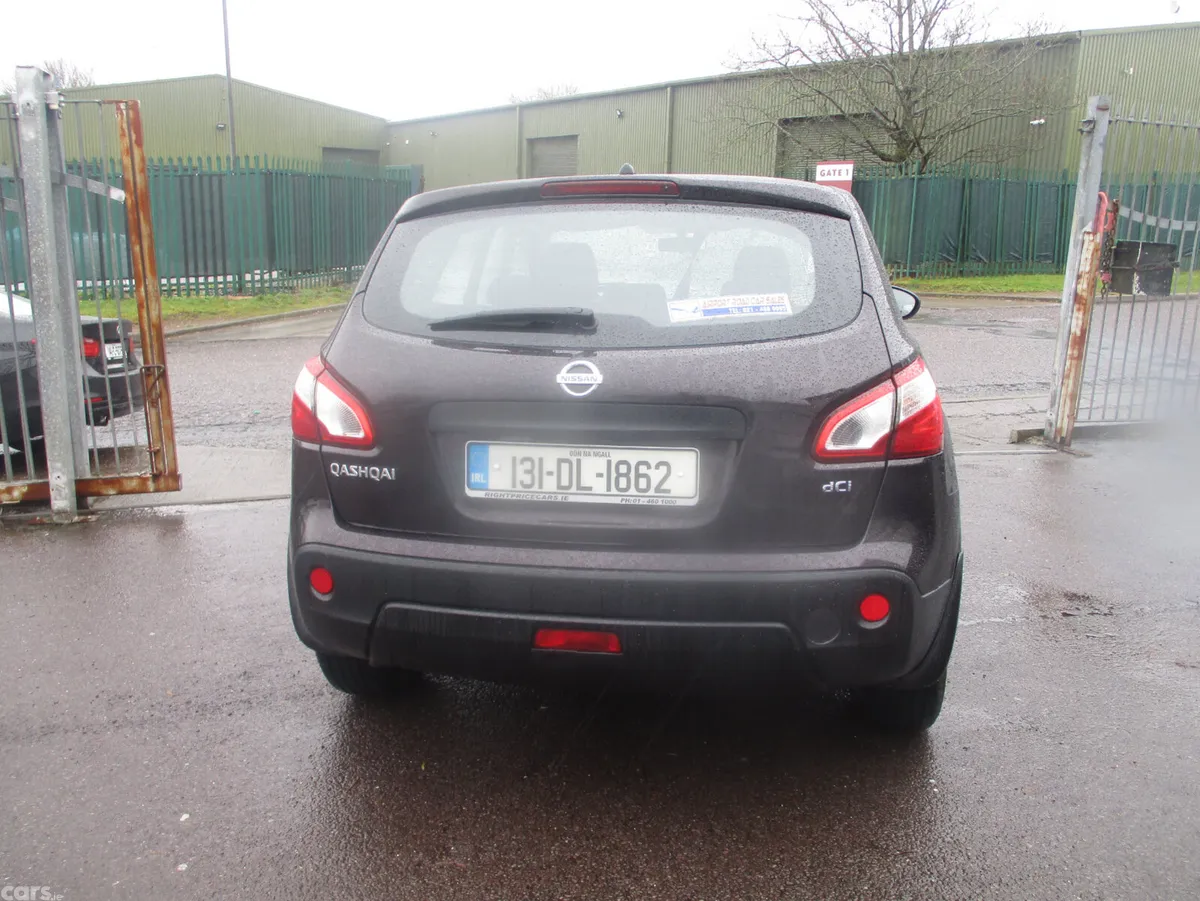 Nissan Qashqai Hatchback, Diesel, 2013, Black