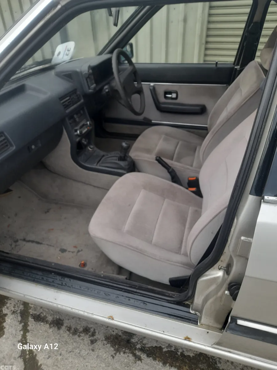 Audi 90 Saloon, Petrol, 1987, Silver