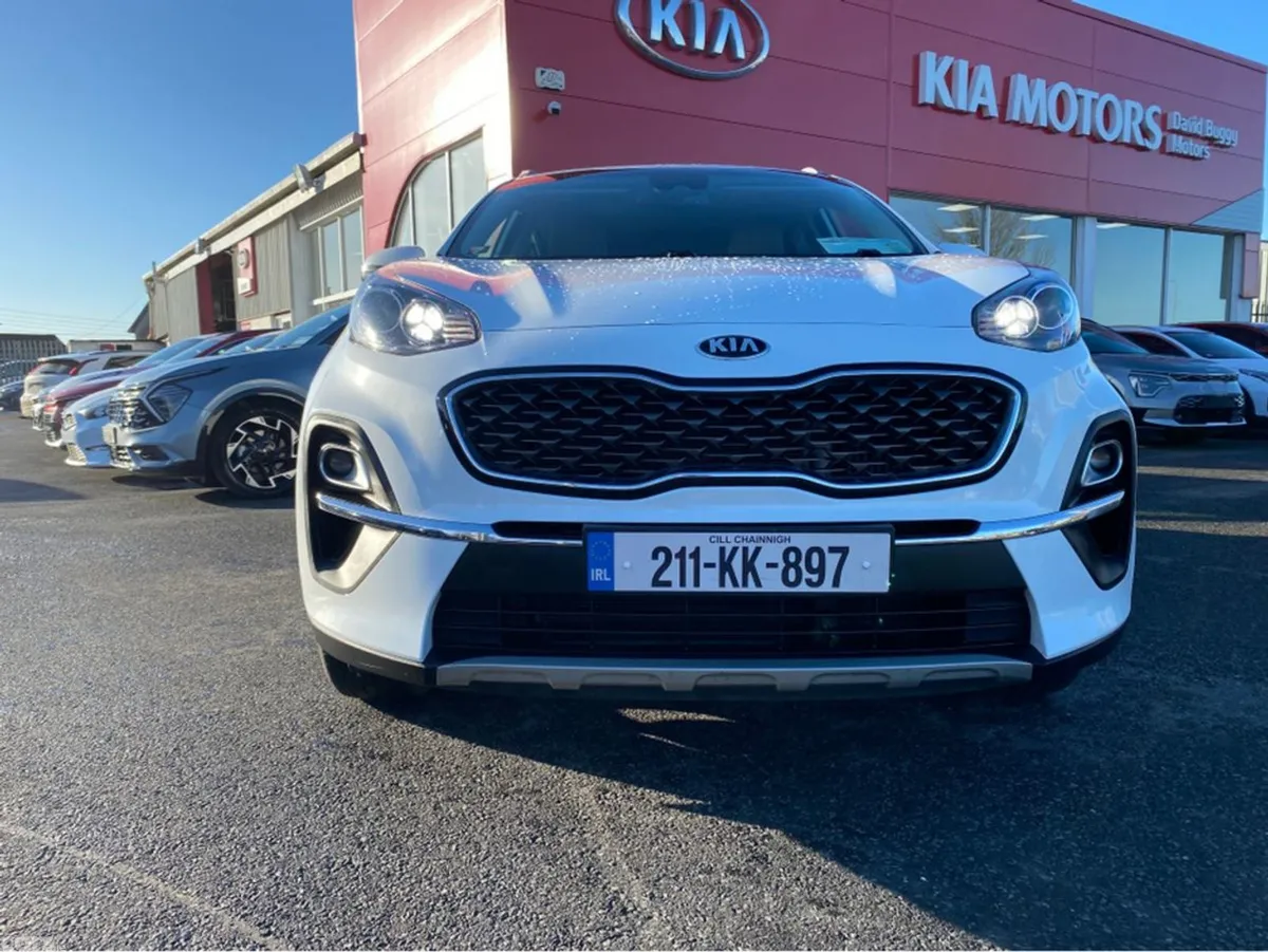 Kia Sportage MPV, Diesel Hybrid, 2021, White