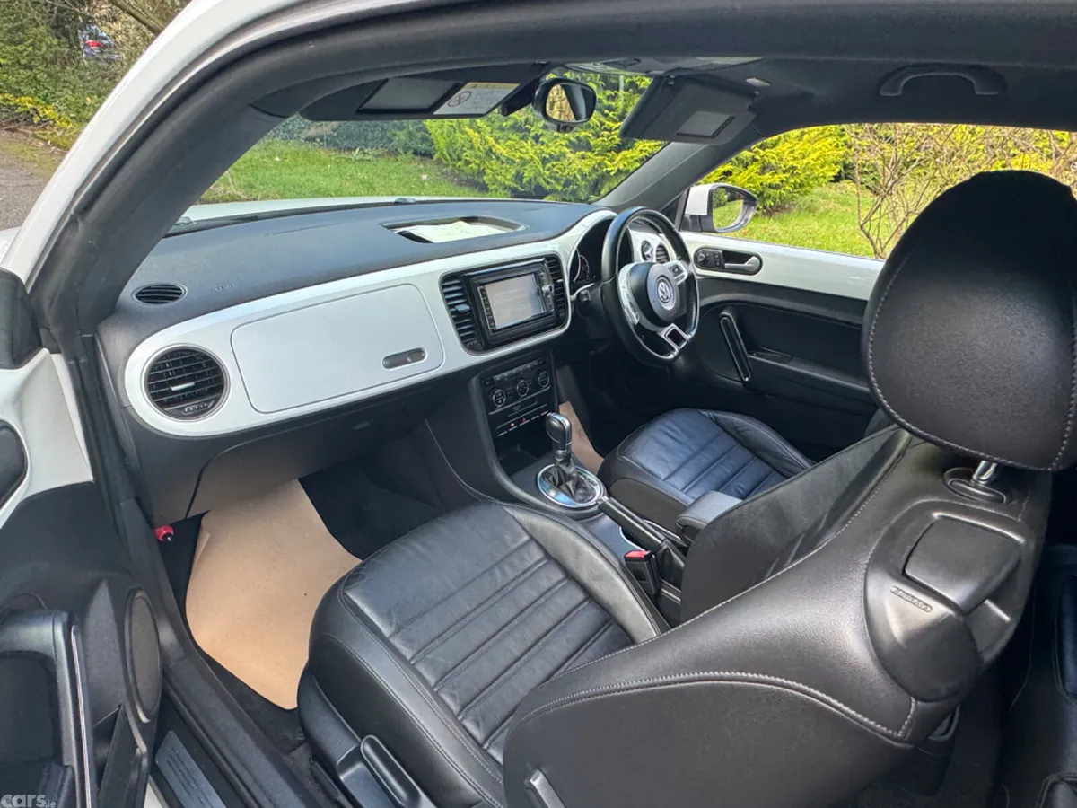 Volkswagen Beetle Hatchback, Petrol, 2014, White