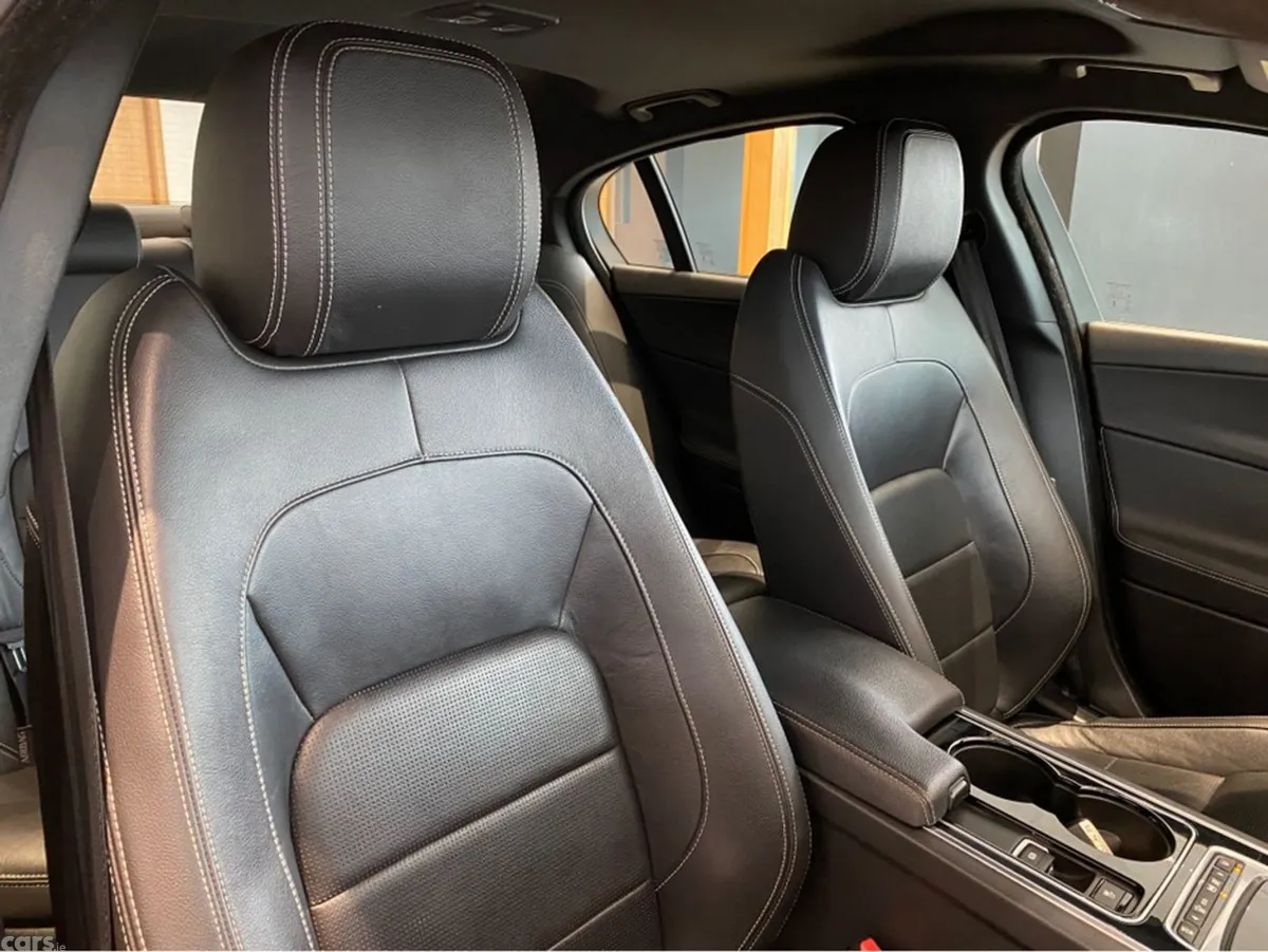 Jaguar XE Saloon, Diesel, 2017, Grey