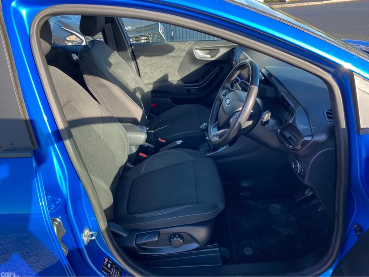 Ford Puma MPV, Diesel, 2022, Blue