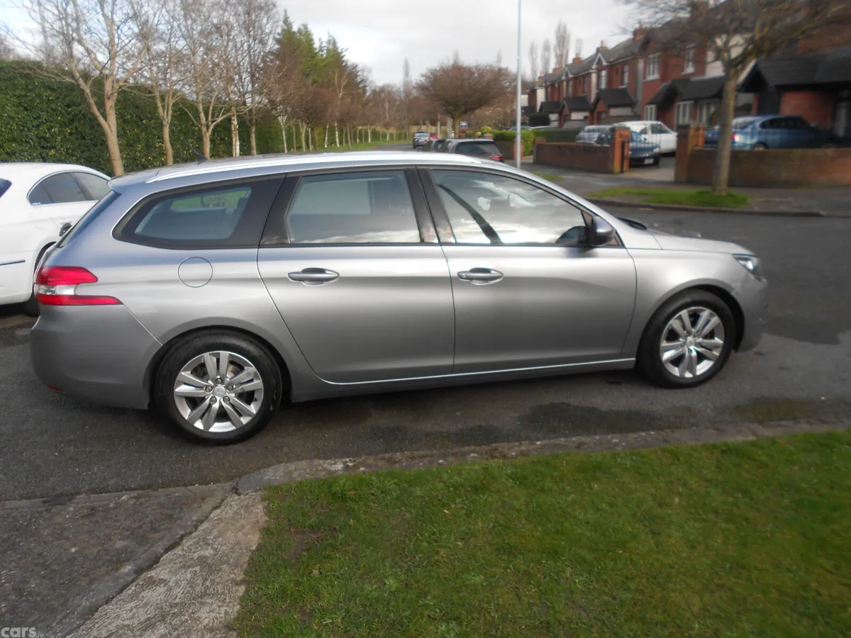 Peugeot 308 Estate, Diesel, 2015, Grey