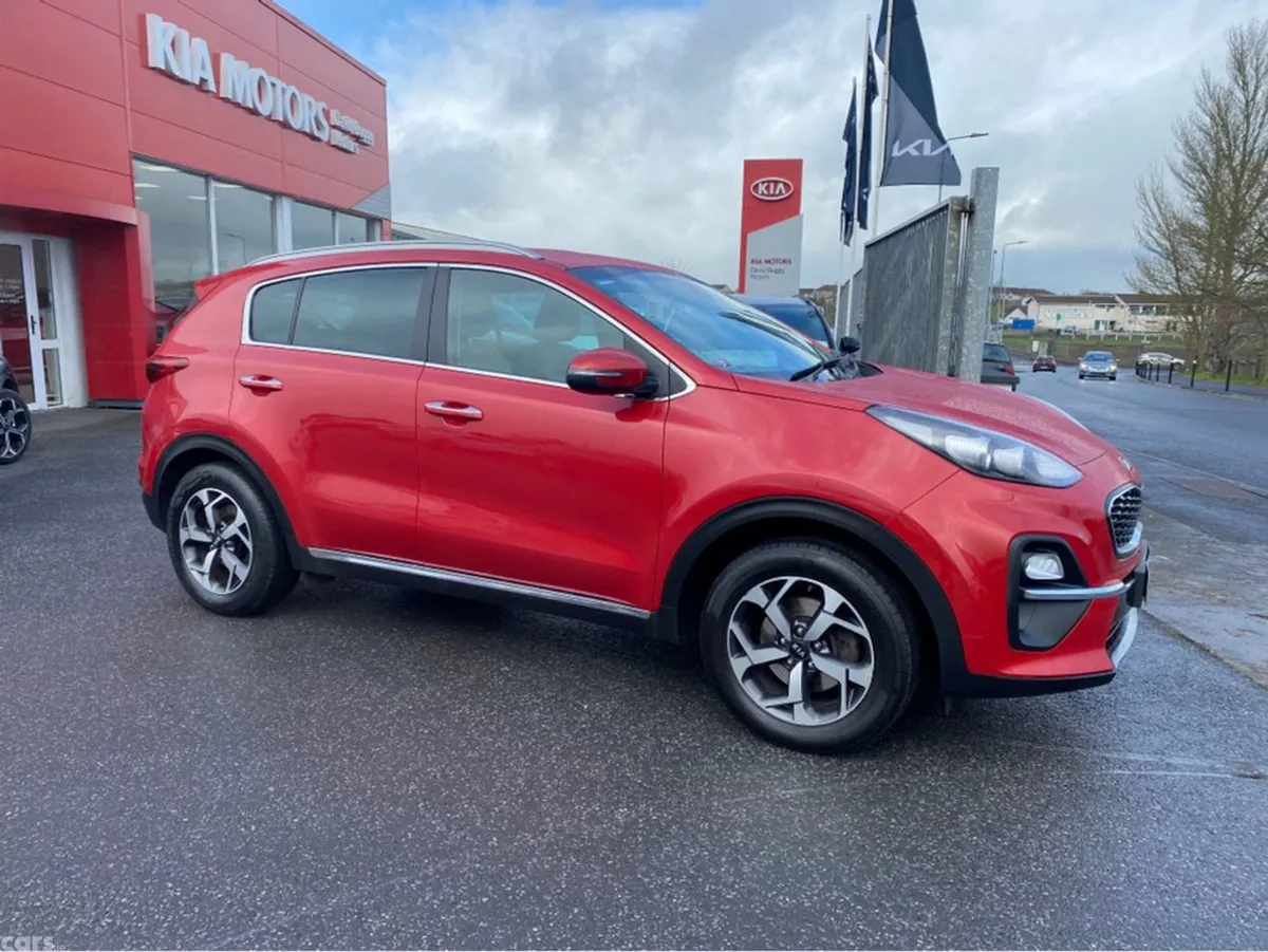 Kia Sportage MPV, Diesel, 2021, Red