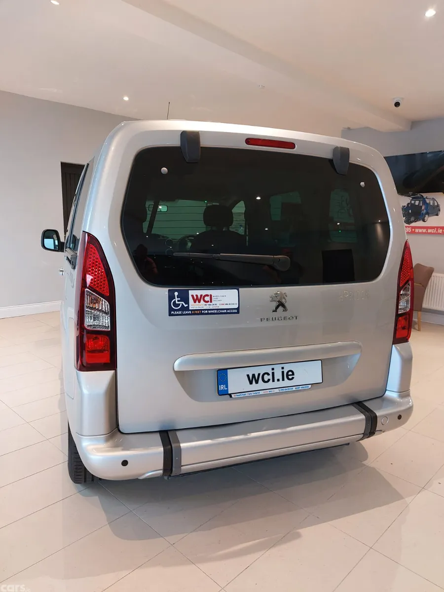 Peugeot Partner MPV, Diesel, 2017, Silver