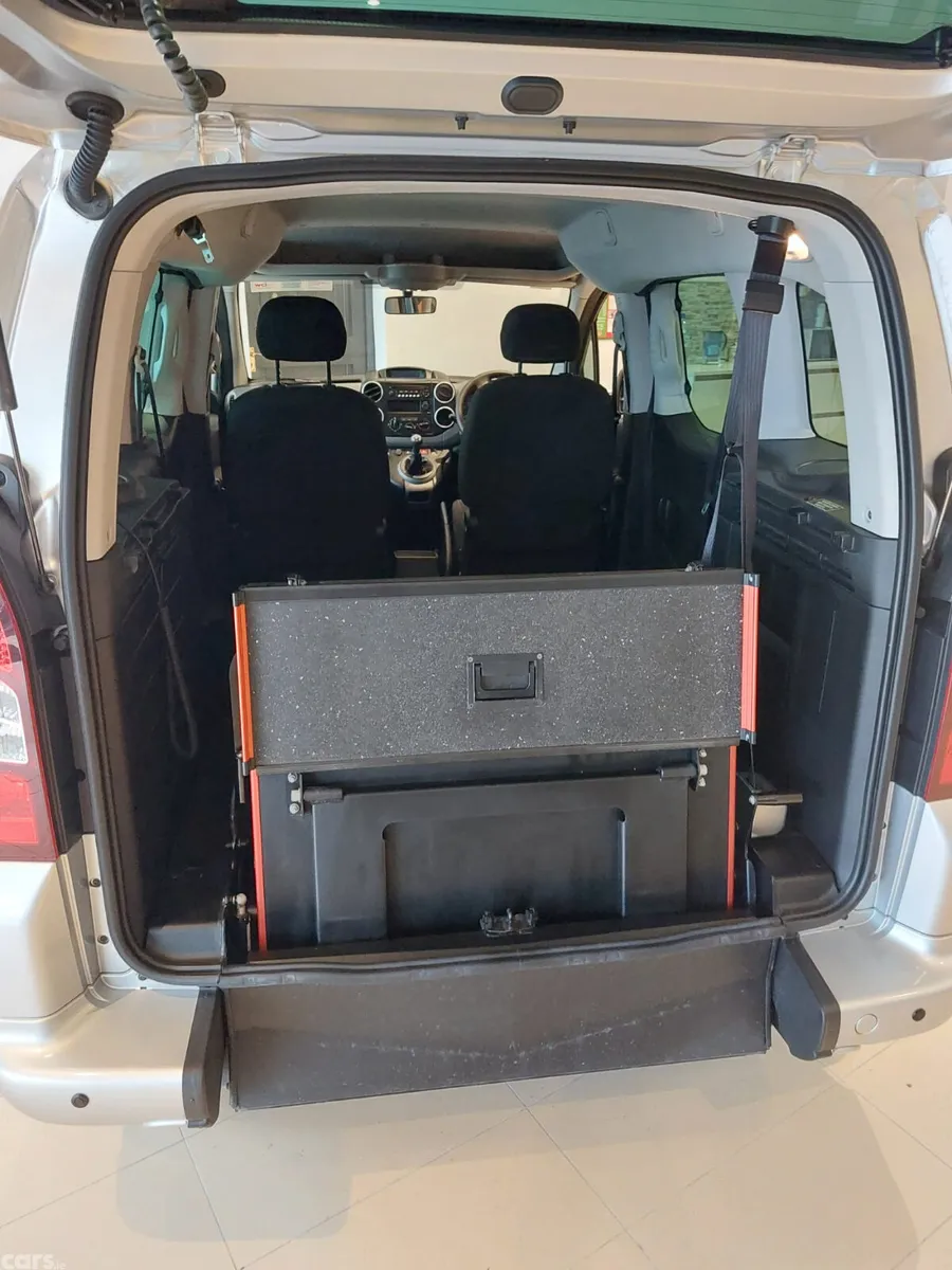 Peugeot Partner MPV, Diesel, 2017, Silver