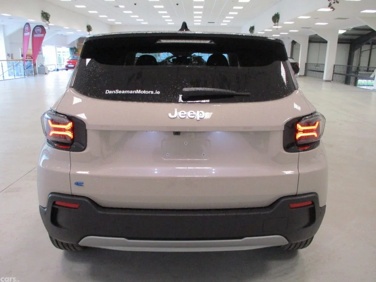 Jeep Avenger SUV, Electric, 2026, Grey