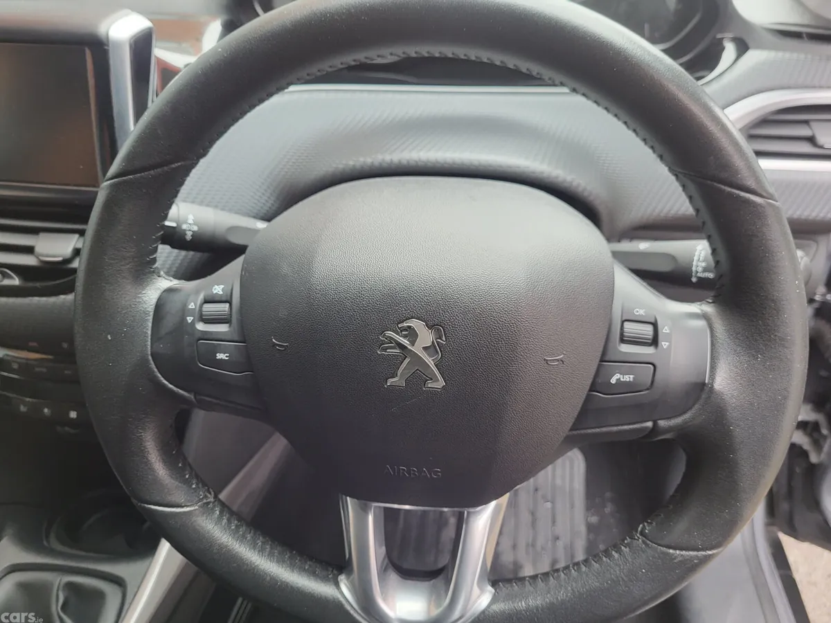 Peugeot 2008 Estate, Diesel, 2018, Grey