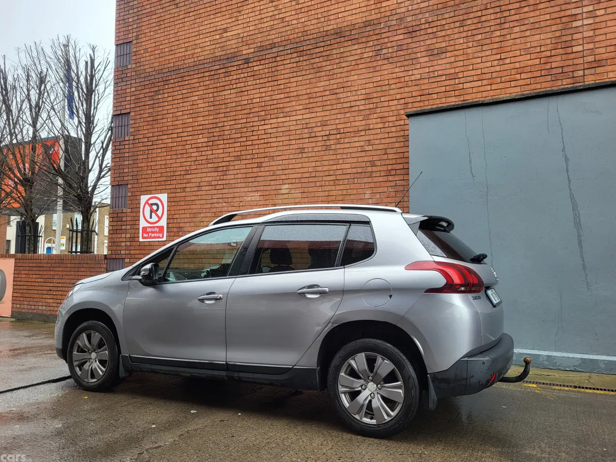 Peugeot 2008 Estate, Diesel, 2018, Grey